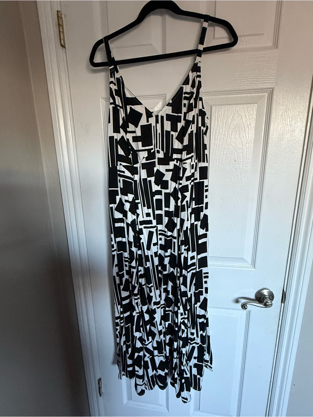 Torrid size 1. 14/16 Black & White Geometric Maxi Dress - Sleeveless NWT